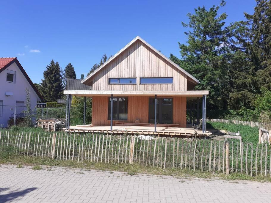 Gemuetliches Holzhaus Am See Warin Exteriér fotografie